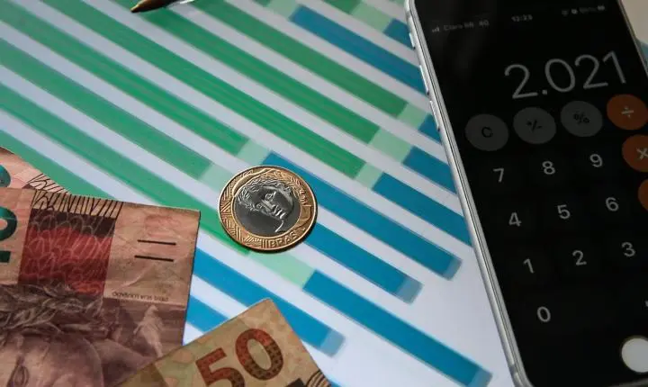 Mercado financeiro reduz projeção da inflação para 5,30%