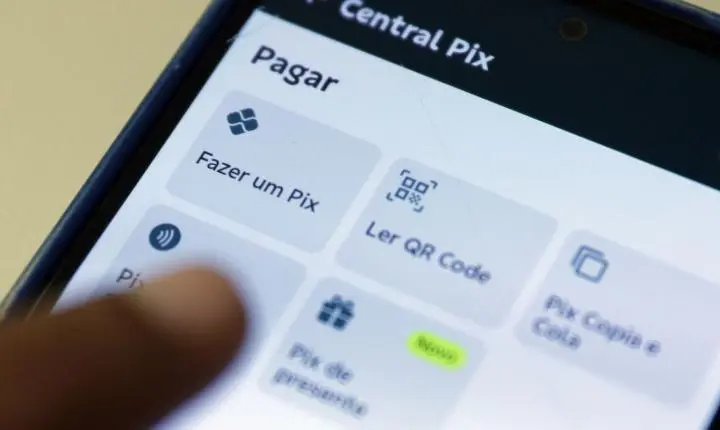 Pix enfrenta instabilidade na manhã deste domingo