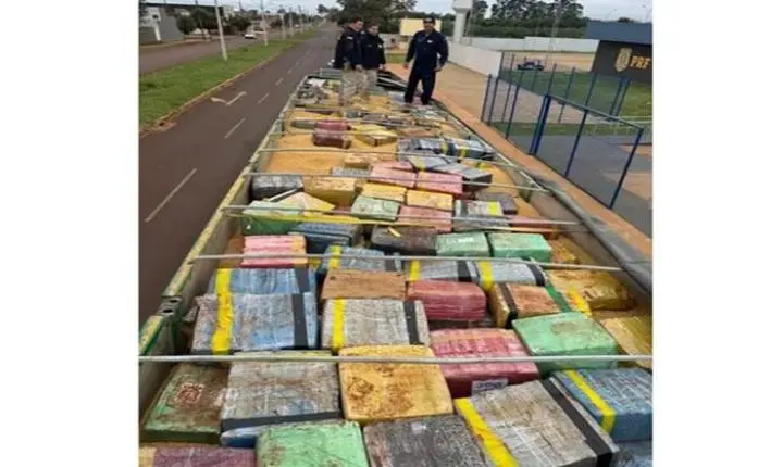PRF apreende 6 toneladas de maconha escondidas em carga de soja
