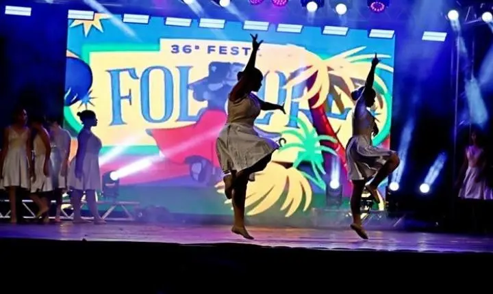 Primeira noite da 36ª Festa do Folclore reúne grande público em Três Lagoas