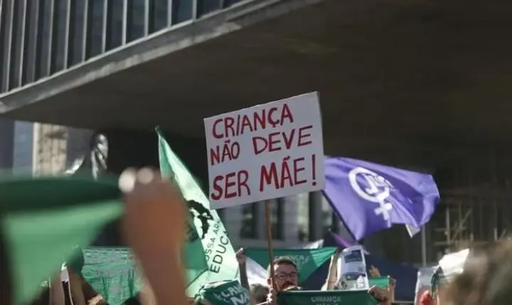 Quase 250 bebês nasceram de meninas violentadas sexualmente em MS em 2025, aponta Ministério da Saúde
