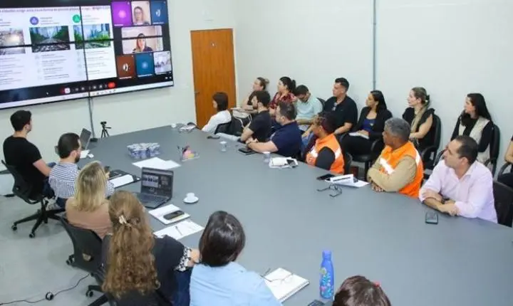 Servidores da Prefeitura participam de capacitação sobre Cidades Inteligentes e Sustentáveis