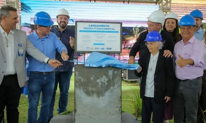 TL dá passo histórico na saúde com lançamento da pedra fundamental da radioterapia do Hospital Auxiliadora