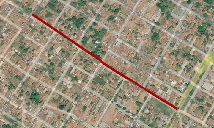 Trecho de via importante do Jd. Das Oliveiras está recebendo recapeamento