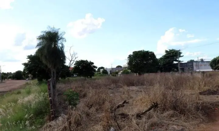 Três Lagoas aplica multas por irregularidades urbanas