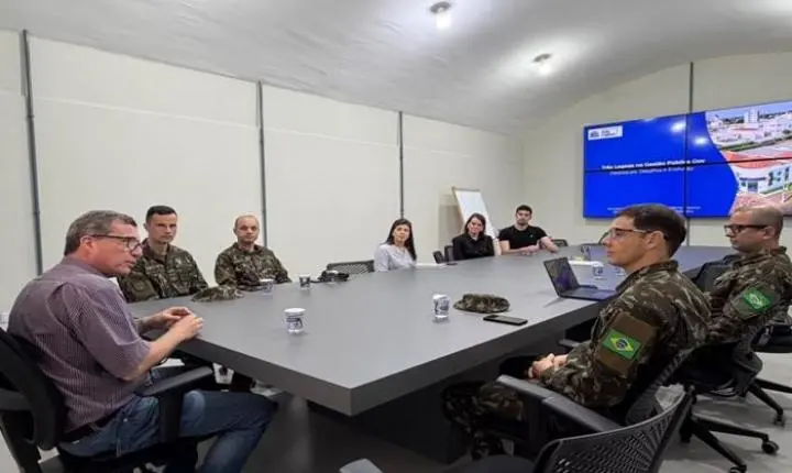 Três Lagoas recebe militares do Exército para apresentar práticas de governança e gestão pública