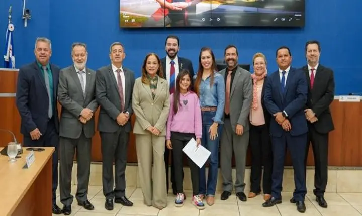 Vereadores aprovam parceria com entidades de ensino superior e homenagem que leva o nome da Tia Nega