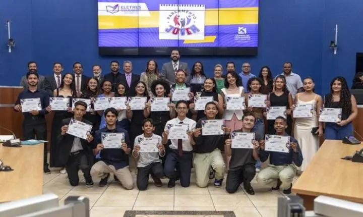 Vozes do futuro: Câmara de Três Lagoas dá posse à segunda legislatura do Parlamento Jovem